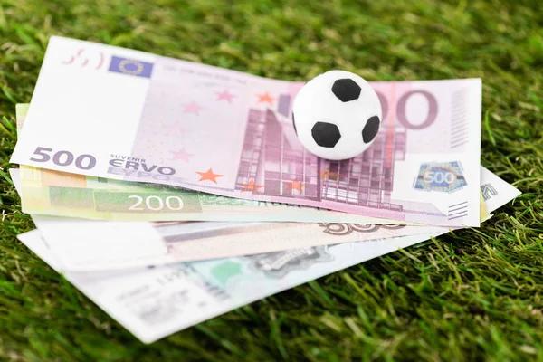 Understanding Football Betting Terminology