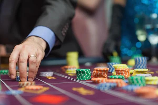 Exploring the Connection Between Online Casino Gaming and Mental Health